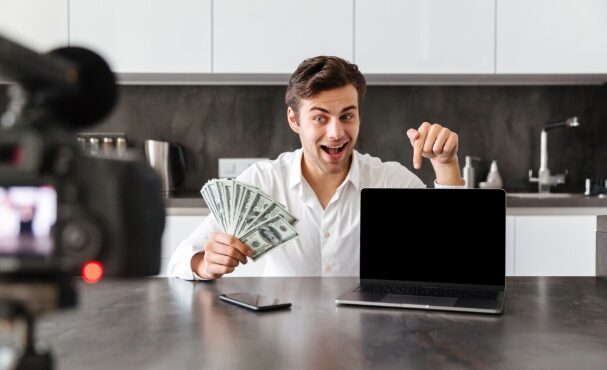 Znany youtuber kończy karierę po aferze podatkowej w USA